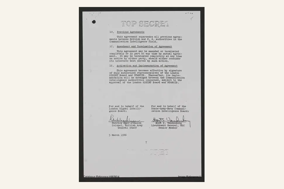 Unterschriftenseite des UKUSA-Abkommens mit Stempel Top Secret