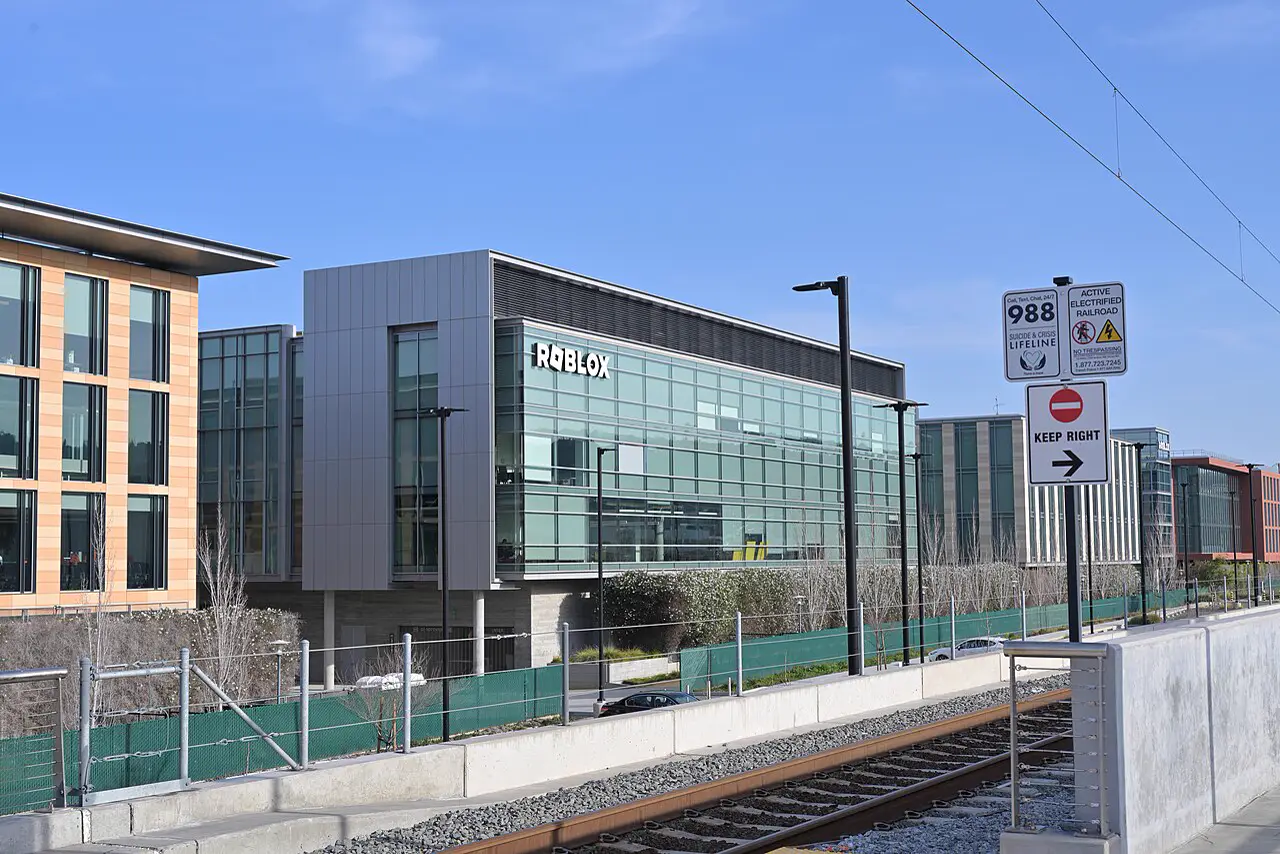 Roblox building in San Mateo next to a railway