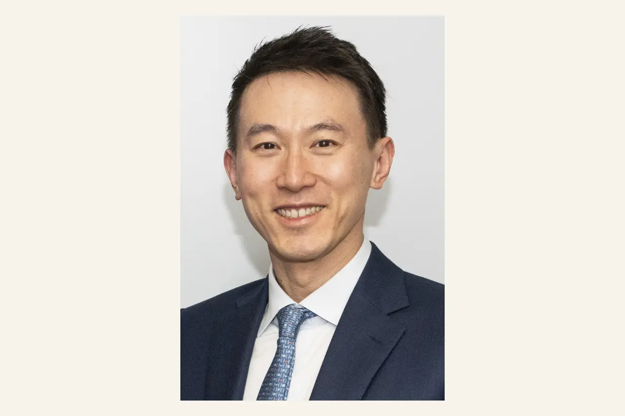 Porträt von Shou Zi Chew